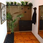 Stilvoller Altbau Im Ruhigen Schleussig Mit Wlan, Netflix, Waschmaschine Daire *