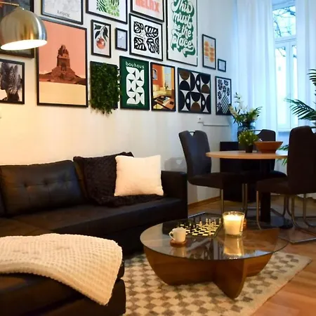 아파트 Stilvoller Altbau Im Ruhigen Schleussig Mit Wlan, Netflix, Waschmaschine *