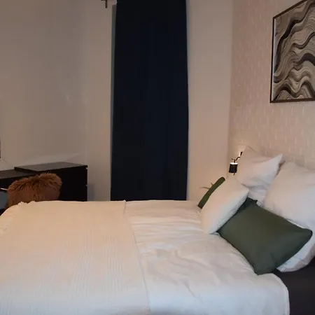 Stilvoller Altbau Im Ruhigen Schleussig Mit Wlan, Netflix, Waschmaschine