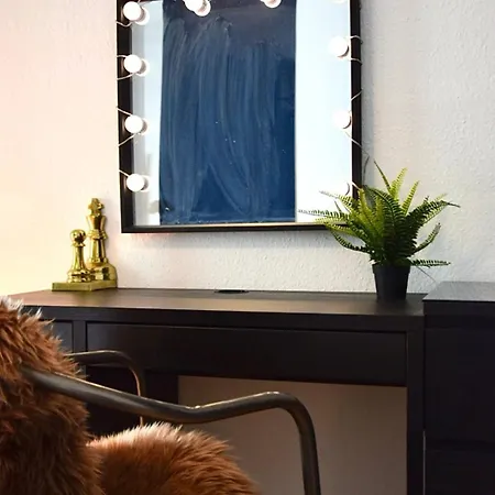 Stilvoller Altbau Im Ruhigen Schleussig Mit Wlan, Netflix, Waschmaschine 라이프치히