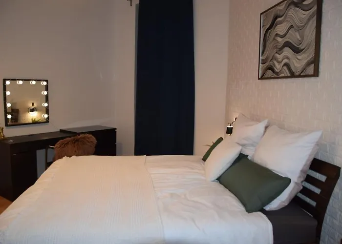 Stilvoller Altbau Im Ruhigen Schleussig Mit Wlan, Netflix, Waschmaschine