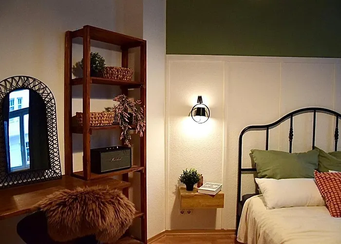 Stilvoller Altbau Im Ruhigen Schleussig Mit Wlan, Netflix, Waschmaschine * Лейпциг